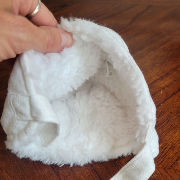 Infant Hat!🤍 Size 0-6 Months!🐻‍❄️ NWOT. - Picture 4 of 5